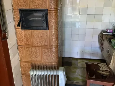 bucatarie cu soba casa vanzare cumparare Miercurea Sibiului
